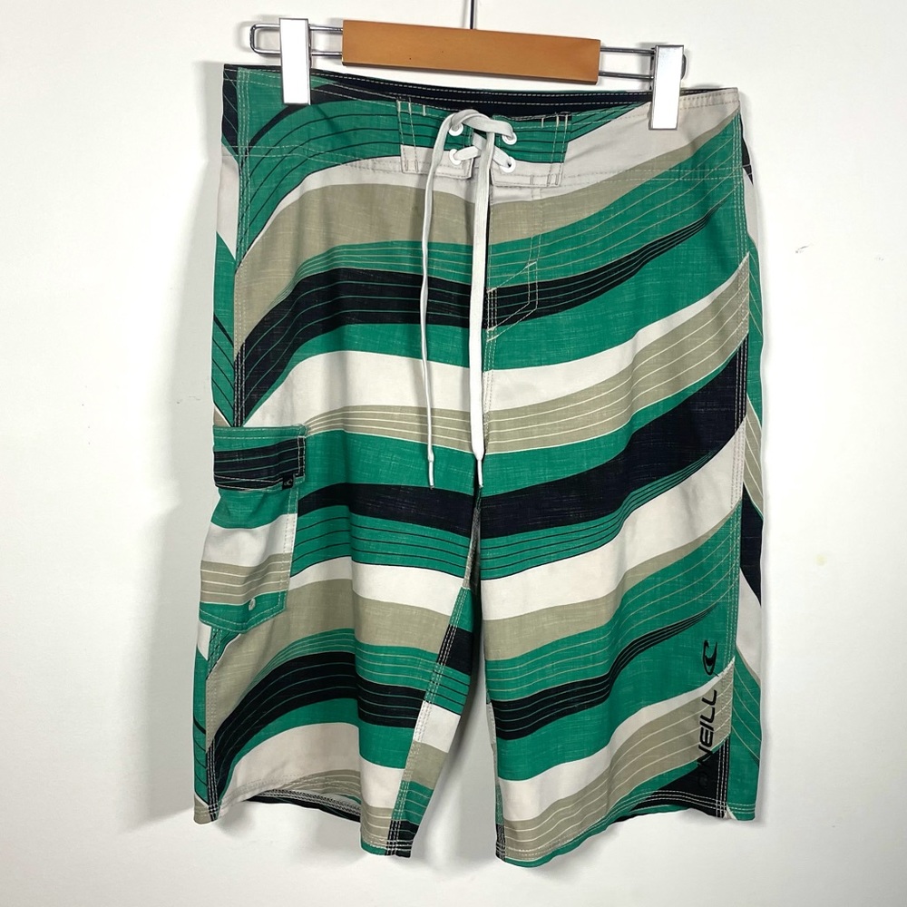 O’Neill size 28.